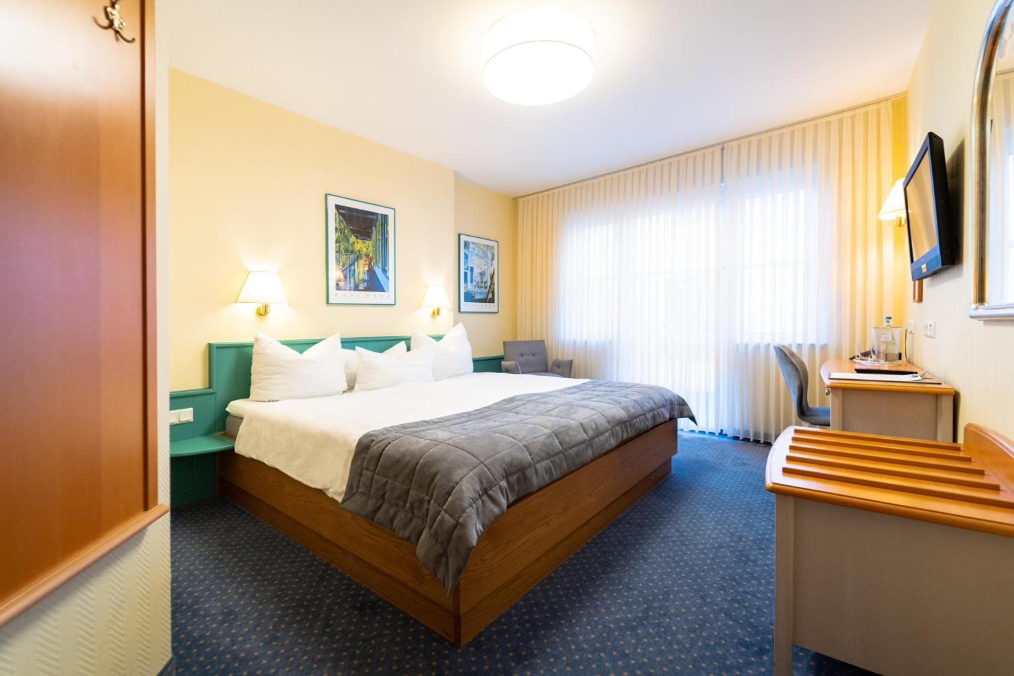 Hotel Zur Traube Uerzig Bilik gambar